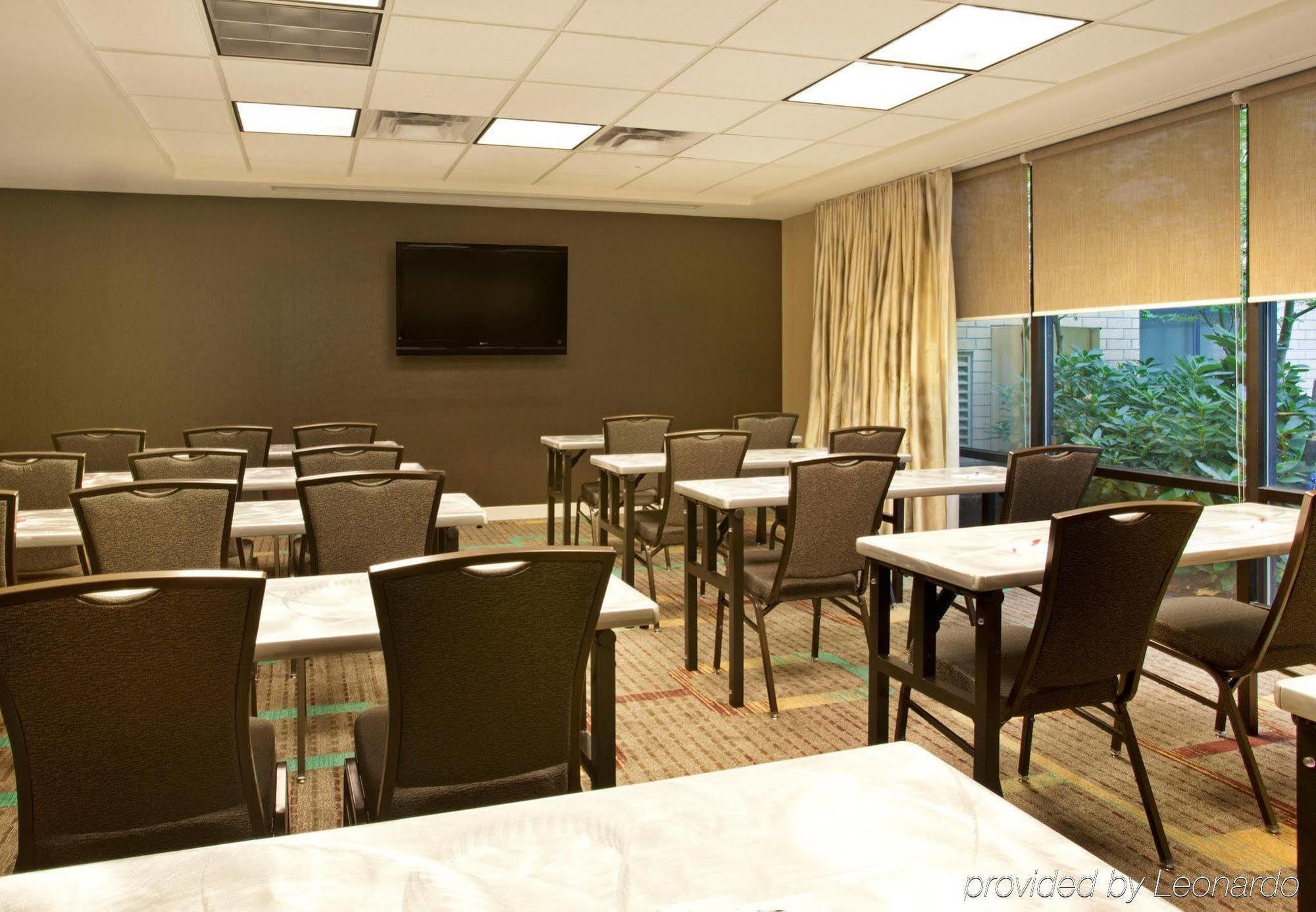 Residence Inn By Marriott Portland Airport At Cascade Station Екстериор снимка